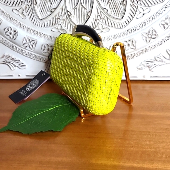 Vince Camuto NWT Bright Yellow Woven Horn Clutch W/Removable Chain Strap - Picture 2 of 12